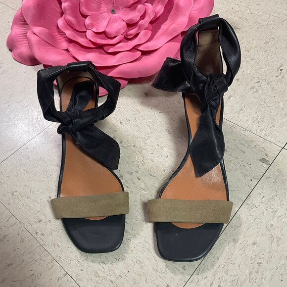 30 CROSBY DEREK LAM Womens Sz 8.5M Leather Ankle Strap Kitten Heel Sandals - Picture 2 of 12